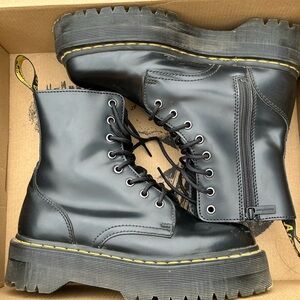 Doc Marten Jadon smooth leather boots size 9 women’s